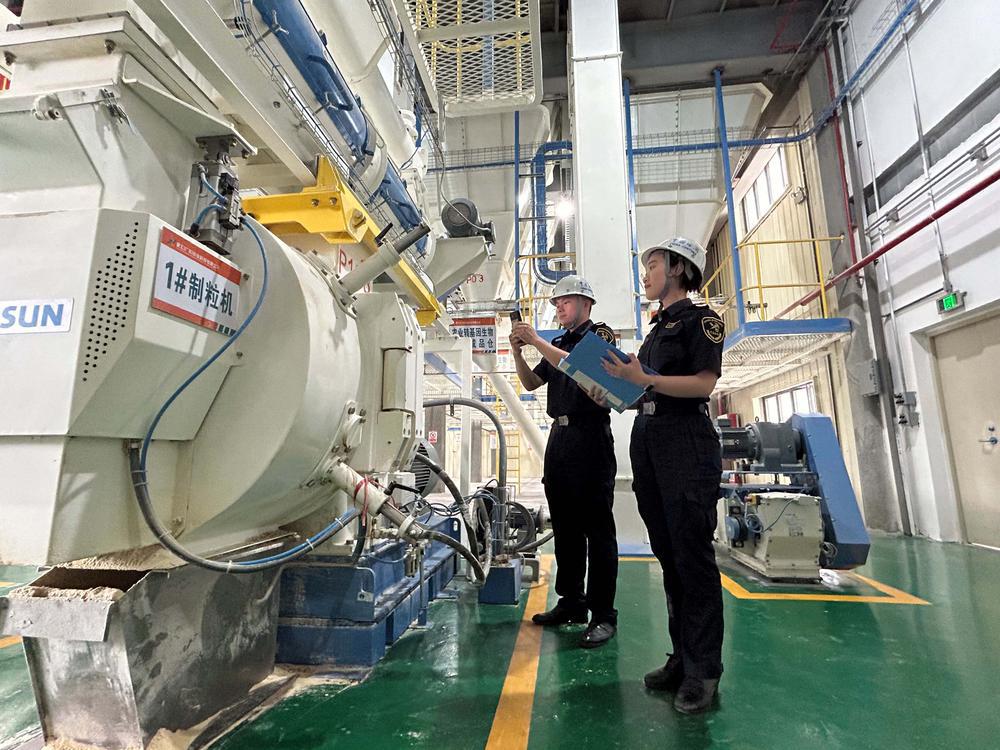 开云网站：前5个月广东进出口同比增长136%部分机电产品出口增长迅猛(图3)