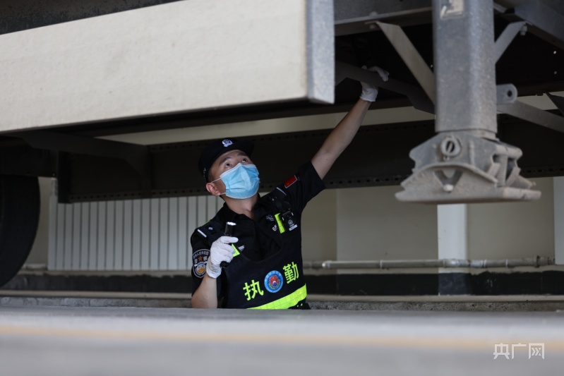 Kaiyun中国：阿拉山口公路口岸进出境货运车辆和过货量实现双增长