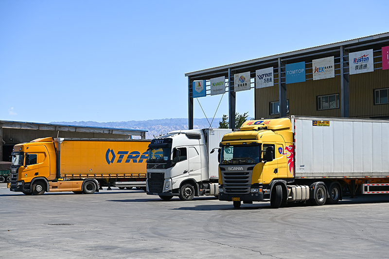 开云网站：阿拉山口口岸：跨境电商释放外贸增长新动能(图4)