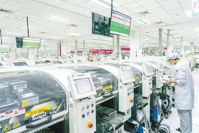 Kaiyun中国：1-7月光谷进出口总值突破千亿！多家重点企业外贸增速超20%(图2)