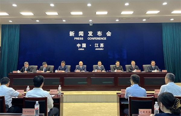 开云网站：当好改革开放“先行军”江苏自贸试验区完成外贸进出口26万亿元(图1)