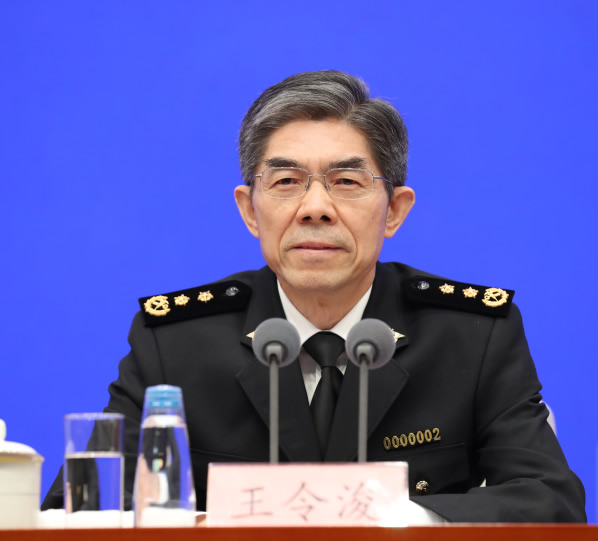 开云网站：稳住外贸基本盘：通关提速助企纾困监管优化(图1)