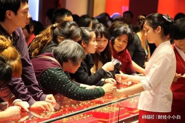 Kaiyun中国：为什么金价大涨金店却关门大吉了？