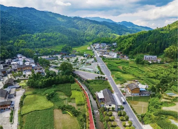 Kaiyun中国：铜仁：坦途如虹大道致远(图4)