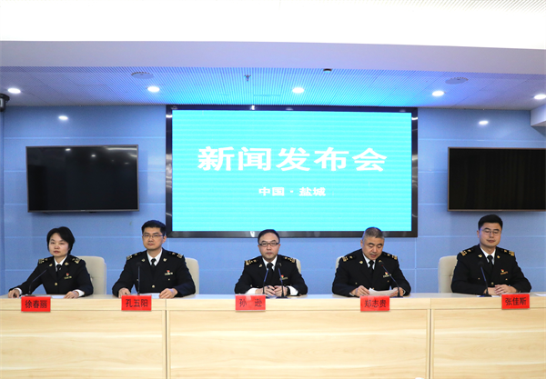 开云网站：江苏盐城：前10个月外贸进出口同比增长144%(图1)