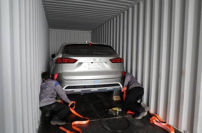 开云网站:二手车海运出口新加坡案例(图2)