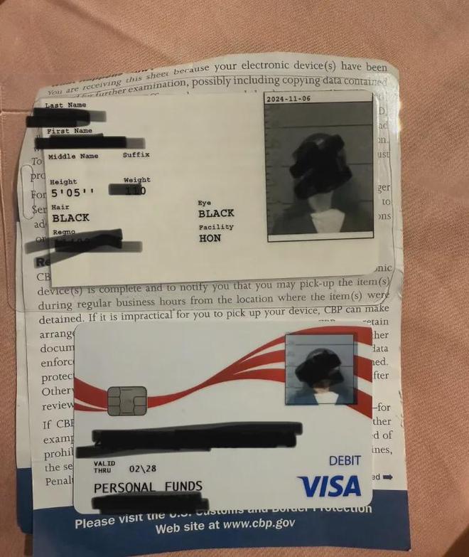 开云网站:惊了!只因在机场厕所呆了1个小时中国女留学生竟被吊销签证(图4)