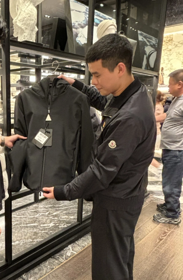 开云网站：中免集团“春节坚守者”用责任担当书写别样团圆答卷(图5)