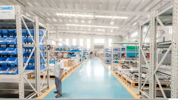 开云网站：维瑞提与马士基联合测评无人机rfid技术优化仓库管理(图2)