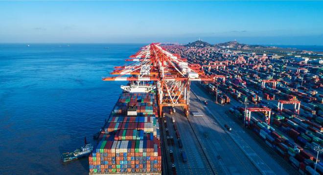 开云网站：中国近三年外贸进出口额：22年42万亿23年41万亿24年是多少(图5)