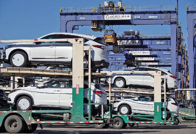 开云网站：中国近三年外贸进出口额：22年42万亿23年41万亿24年是多少(图7)