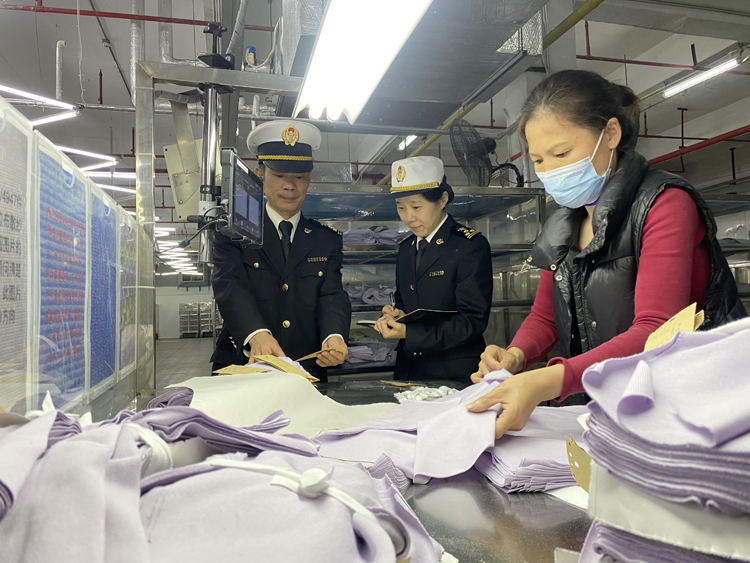Kaiyun中国：政企合力稳订单拓市场中国外贸一季度平稳开局(图1)