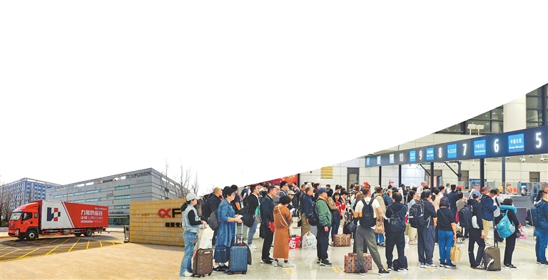 开云网站：黄金三角出圈记③丨郑州航空港(图2)