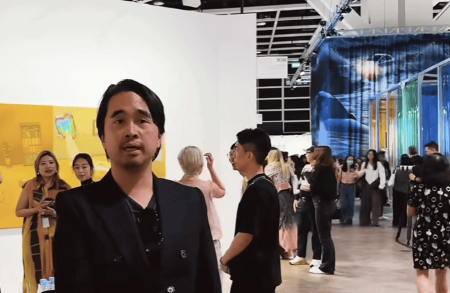 开云网站：香港两大地产豪门变局：英皇166亿债务违约郑志刚彻底退出新世界(图2)