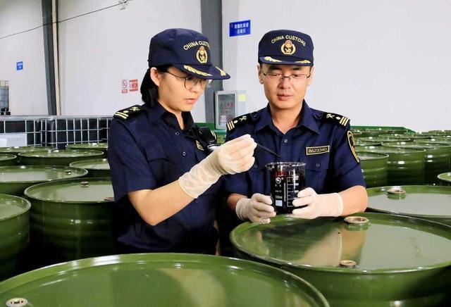 开云网站：辣椒红串起外贸“红火链”