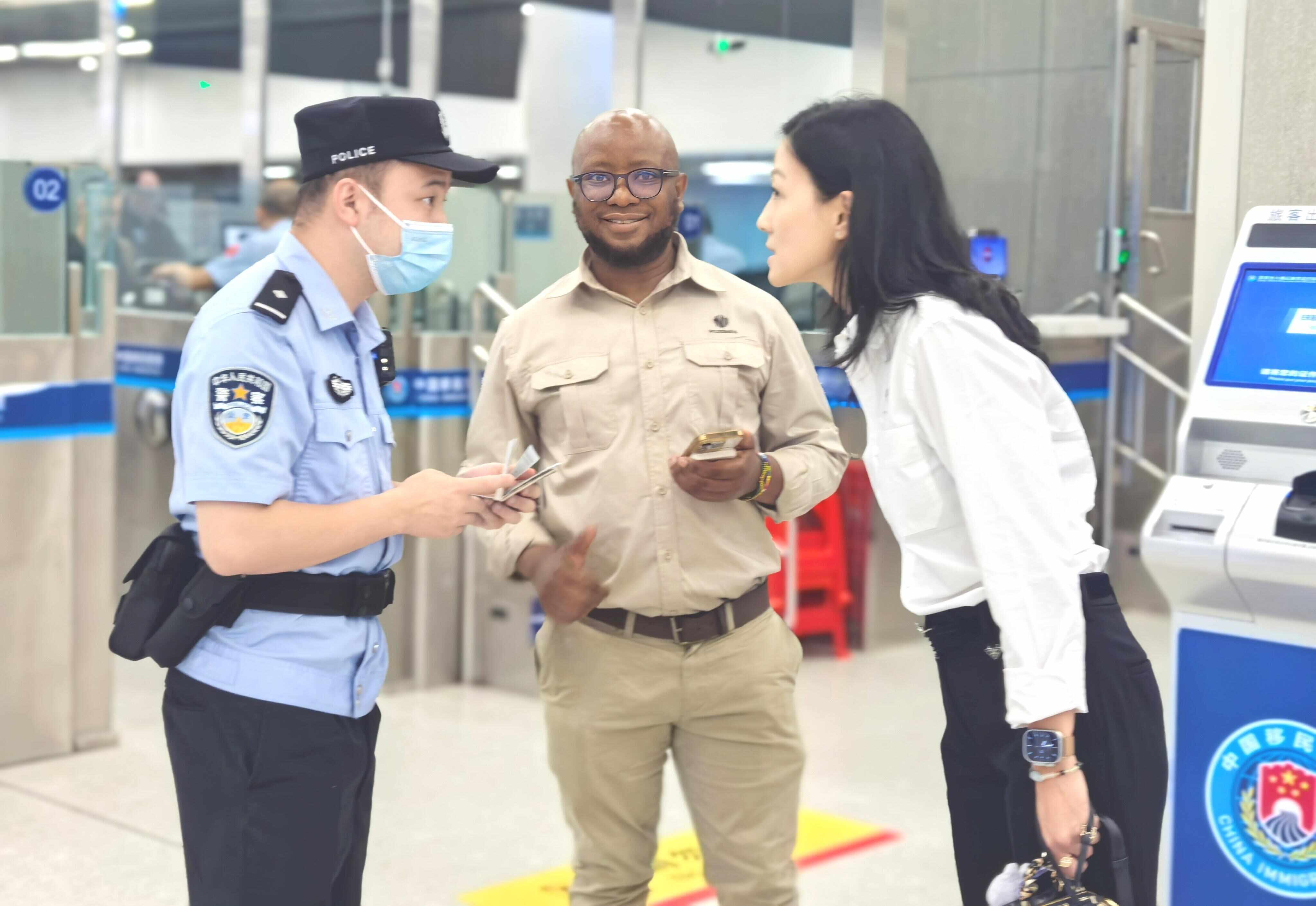 Kaiyun中国:广交会开幕!外国客商感叹“通关快得超乎想象!”(图4)