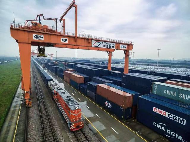 开云网站：在更高起点上湖北外贸奋力向“新”前三季度进出口突破6000亿元(图1)