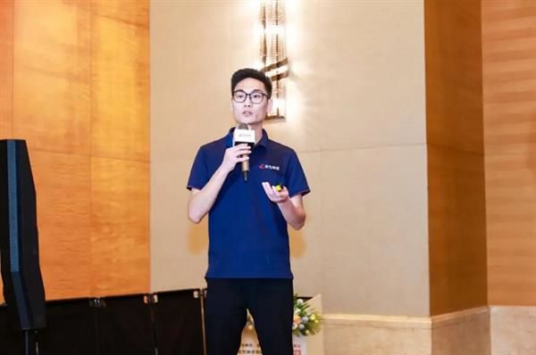 开云网站：数智惠闽企展车进福州｜华为坤灵中国行2025·福建站成功举办推动闽企智能化发展新征程(图9)