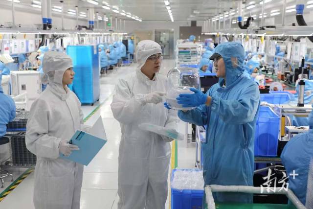 Kaiyun中国:广州前10月进出口规模破万亿创历史新高(图2)