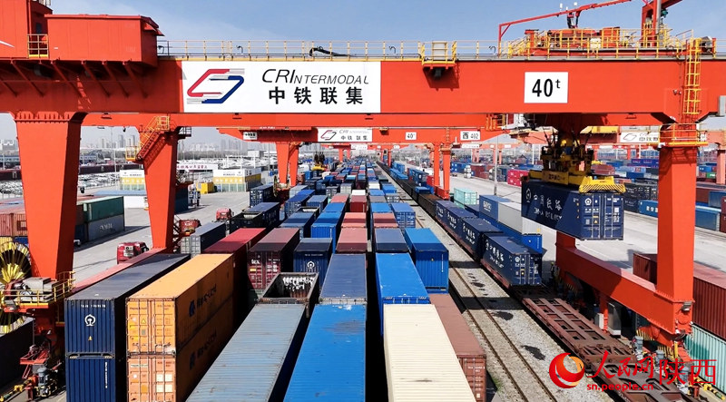 开云网站：“铁”对“铁”心“联”心