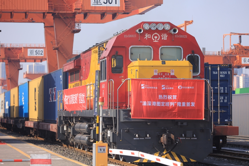 开云网站：深圳货运枢纽能级持续跃升空港吞吐量双双增长(图2)