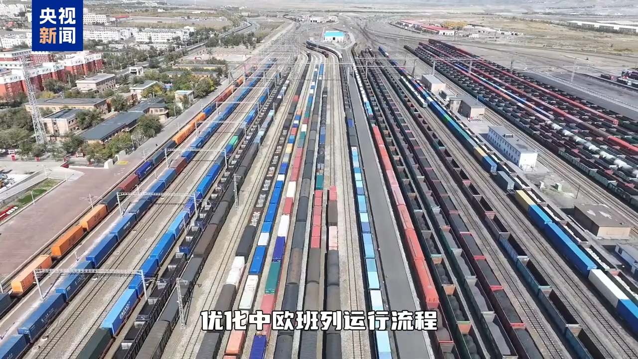 开云网站:丨今年前10个月阿拉山口口岸进出口货运量近2500万吨