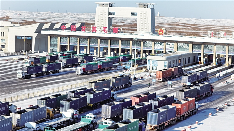 Kaiyun中国：甘其毛都口岸进出口货运量突破4000万吨