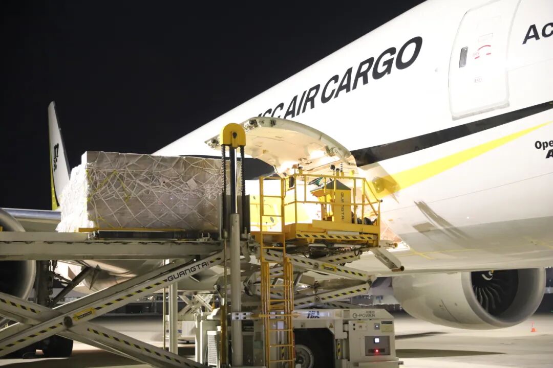 Kaiyun中国:翼展宏图行稳致远——鄂州花湖国际机场2025年发展纪实(图2)