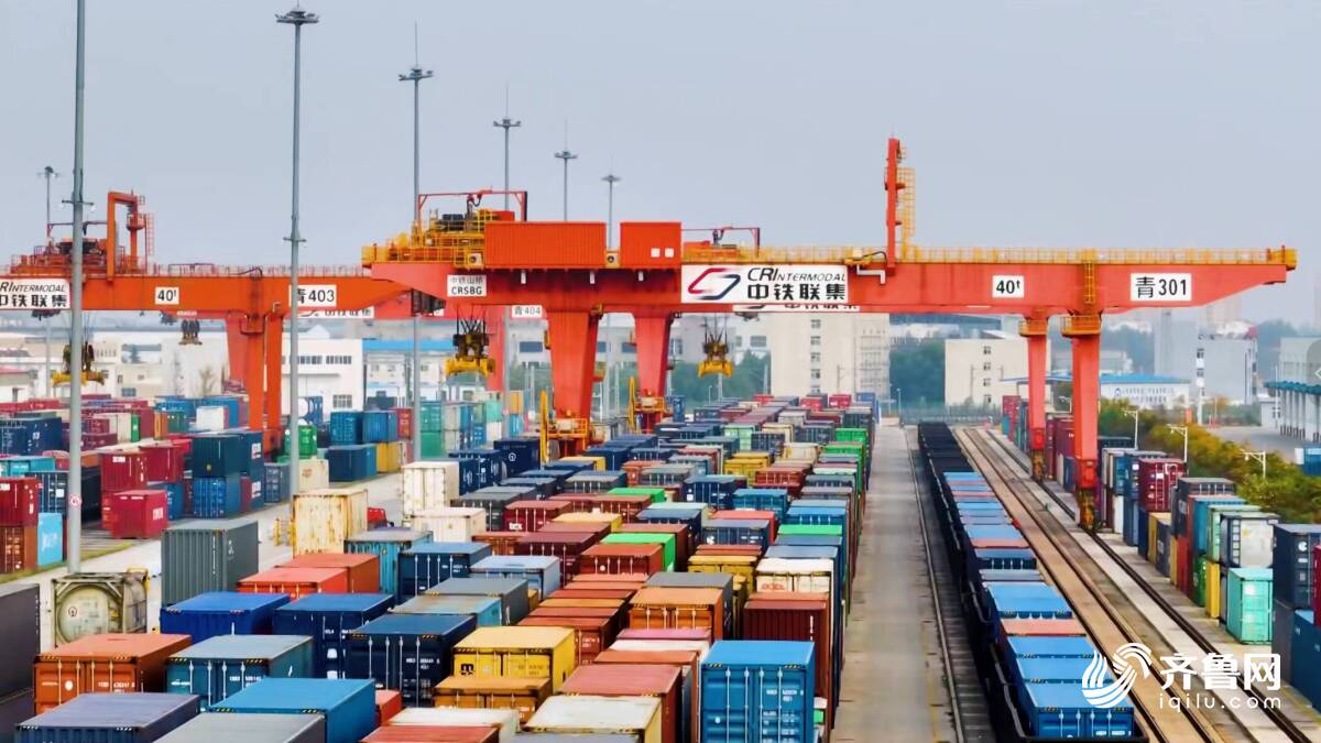 开云网站：全年到发中欧班列1225列、进出口货物84万吨！2025年上合示范区中欧班列再交亮眼答卷