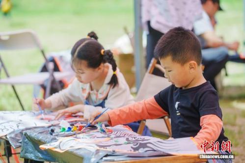 Kaiyun中国:今年前2月新疆霍尔果斯口岸进出口货运量突破700万吨(图2)