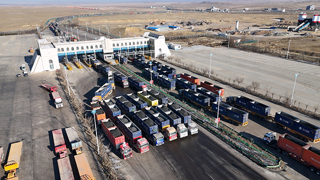 Kaiyun中国：包头边检站服务保障一季度满都拉口岸各项通关数据齐创历史新高(图1)