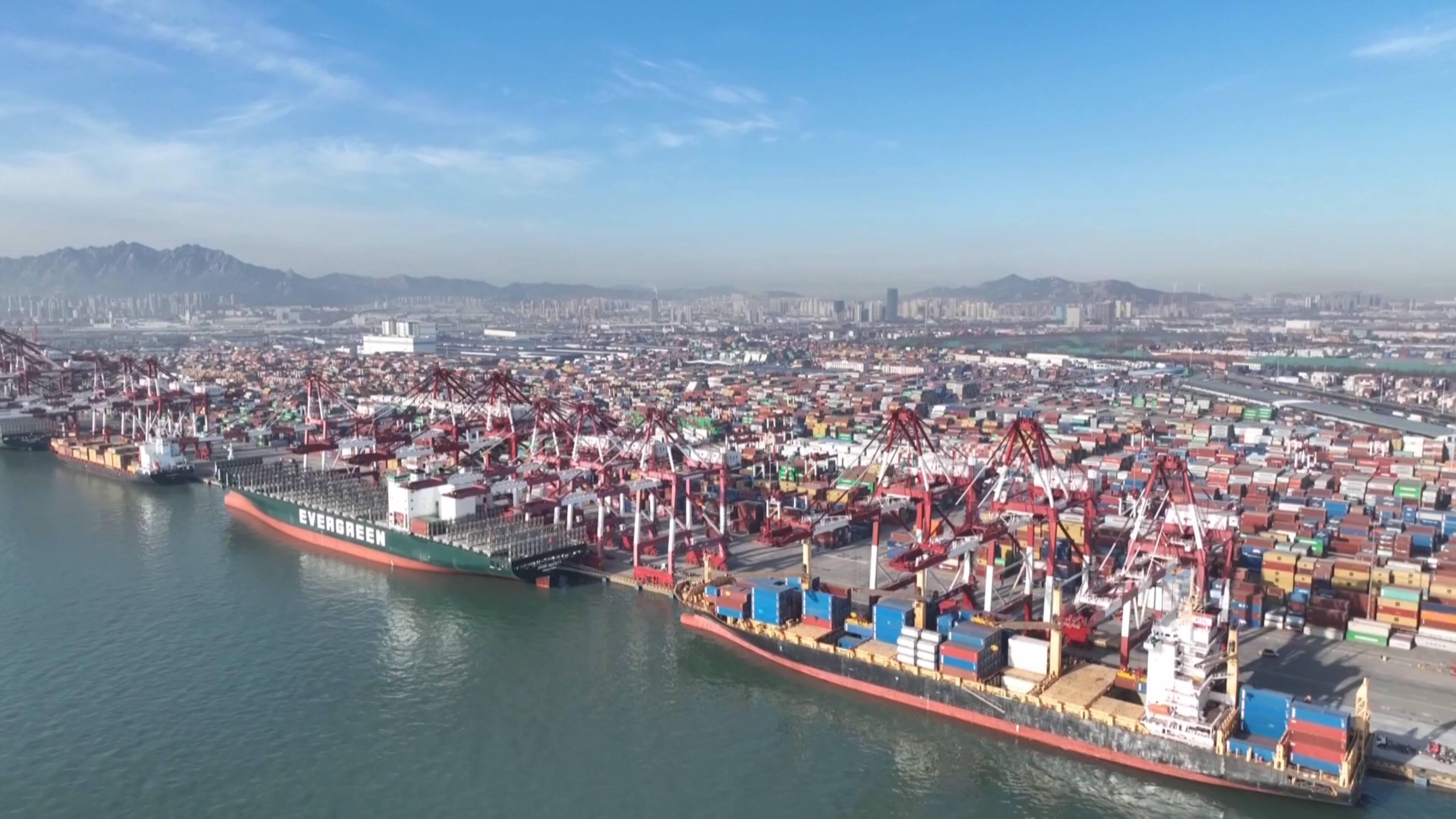 开云网站：中国外贸韧性显担当(图1)