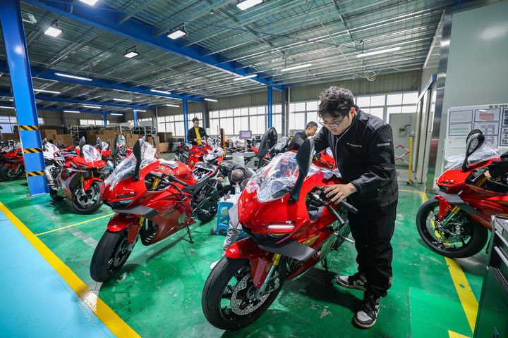 Kaiyun中国：重庆“雨林生态”助“燃”张雪机车创新锻造“硬核”实力(图6)